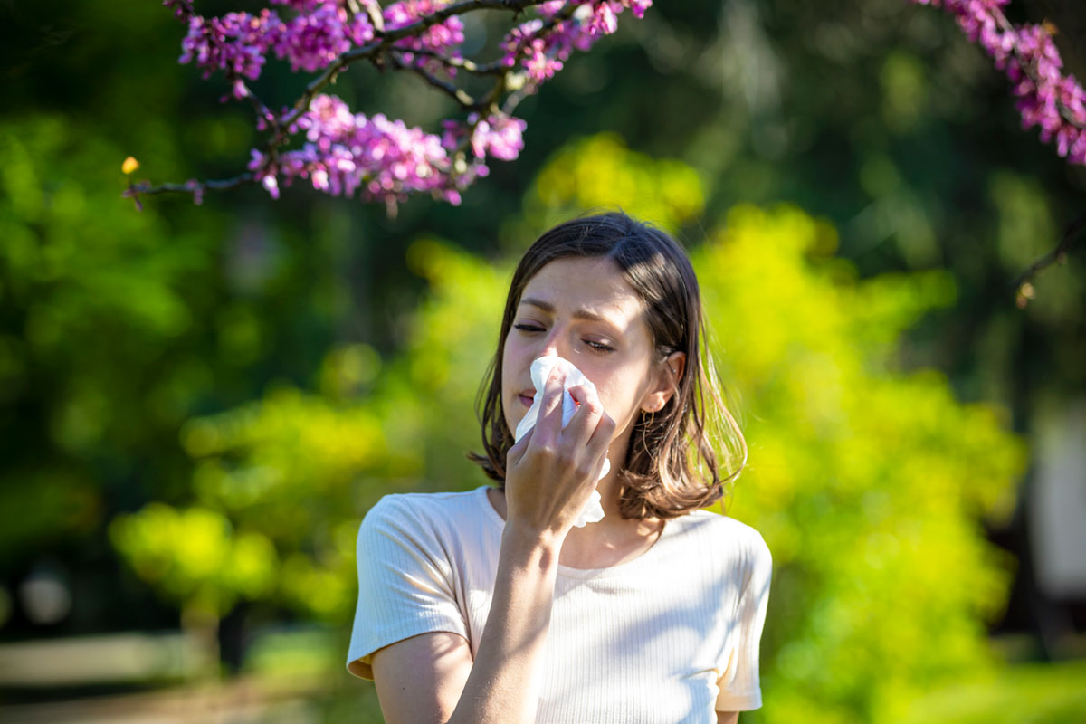 Take a short quiz to find out the reason you’re sneezing.