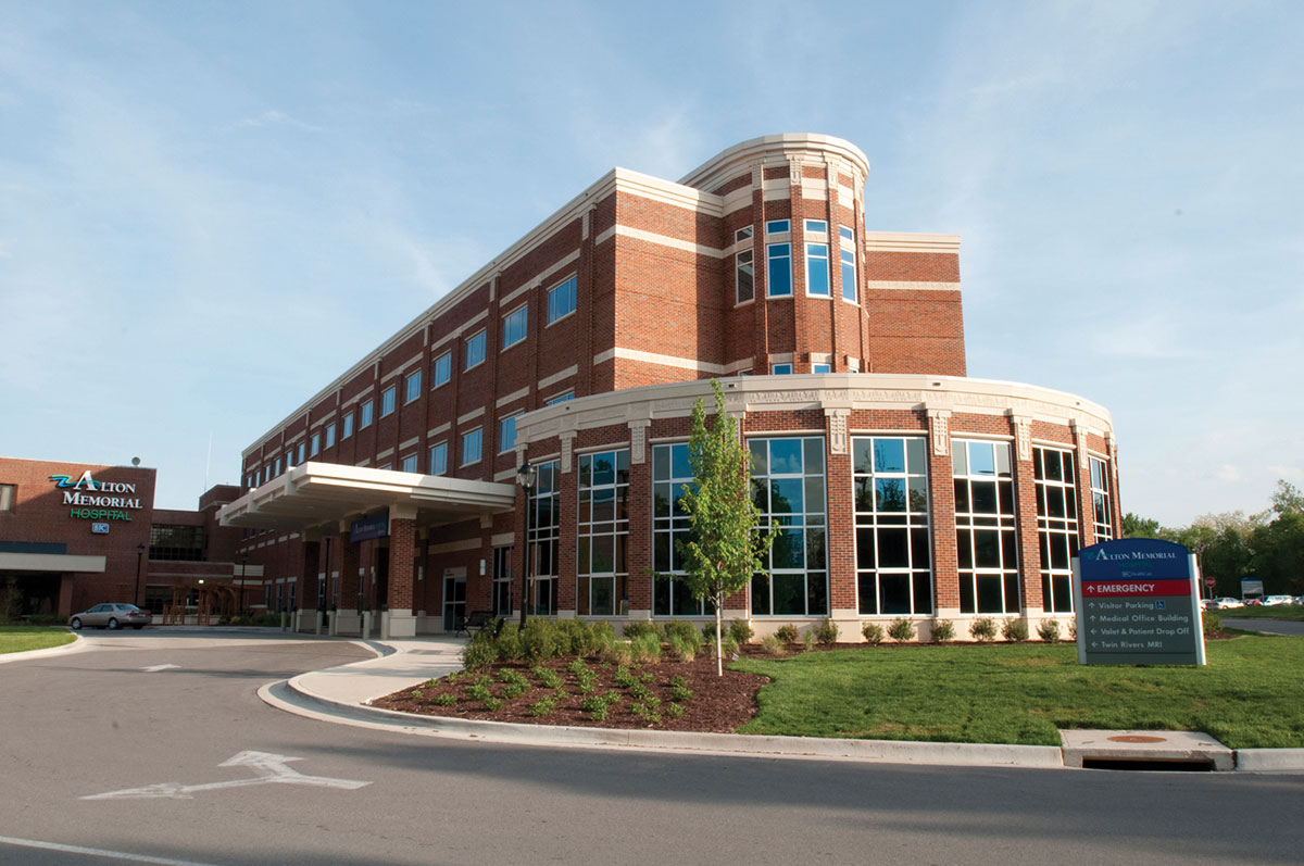 Alton Memorial Hospital building view