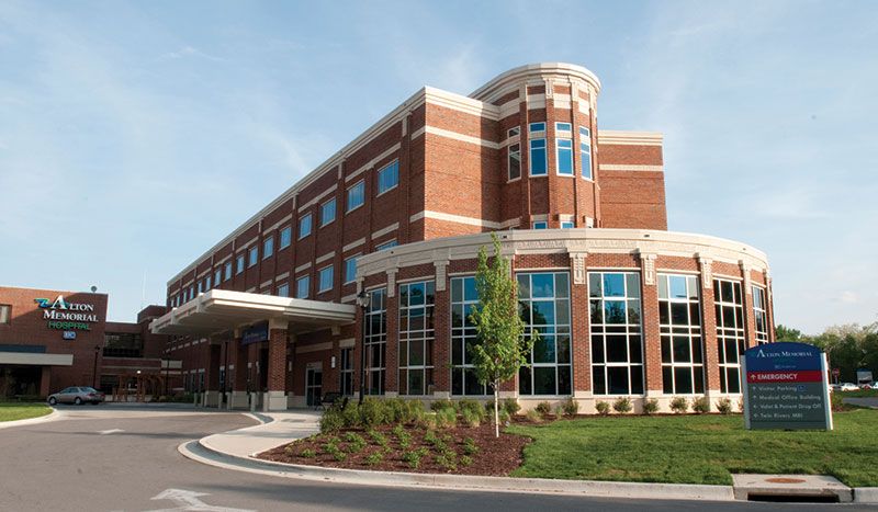 picture of front of alton memorial hospital
