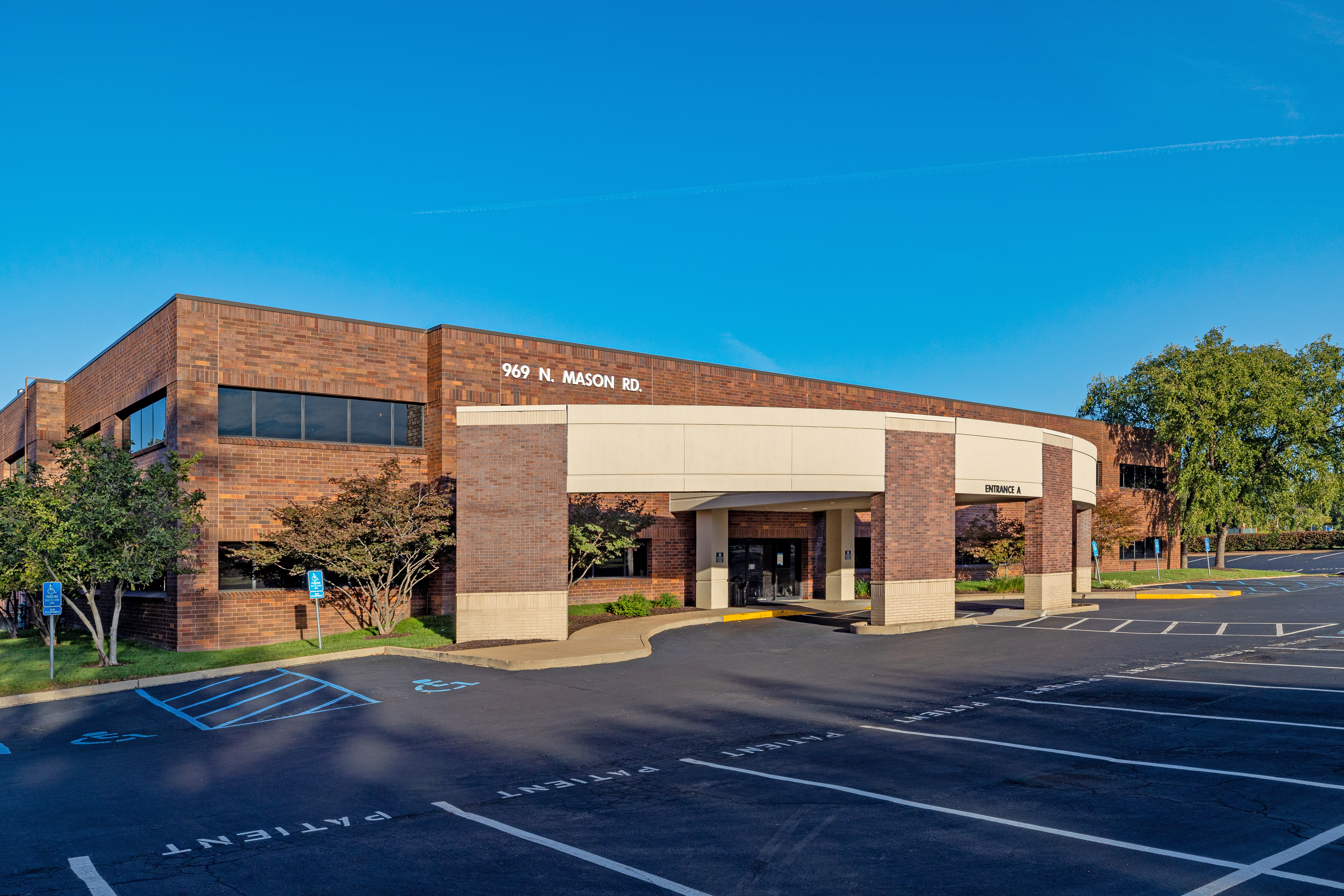 Medical office building 969