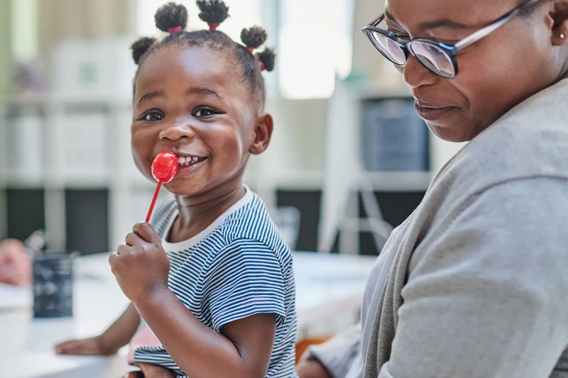 Black mom with kid